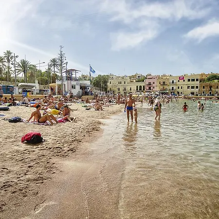 Aparthotel Nula San Ġiljan