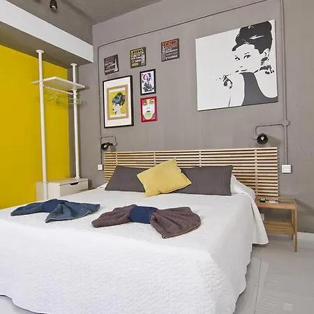 Aparthotel Nula San Ġiljan