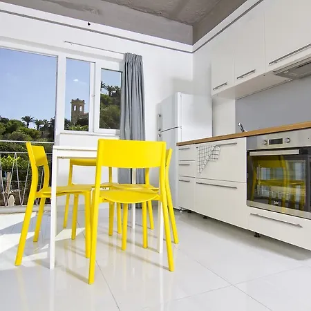 Aparthotel Nula San Ġiljan